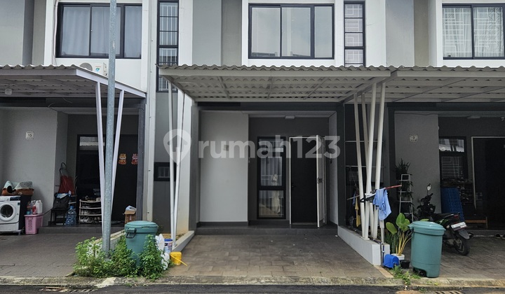 Rumah 2 Lantai Siap Huni di Dalam Cluster Rumah 2 Lantai Siap Huni di Dalam Cluster