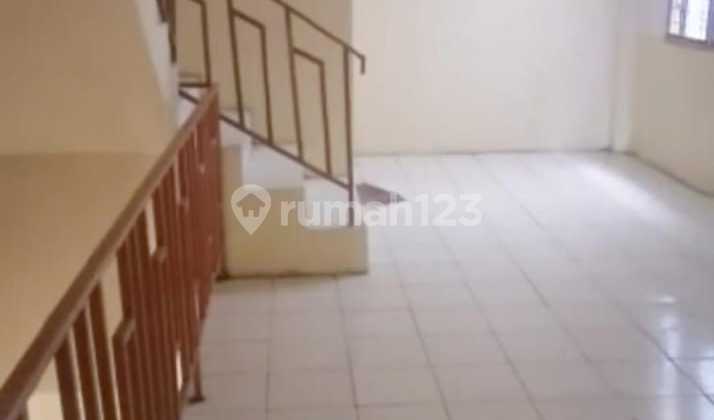 Ruko Di Luar Lingkar Barat Cengkareng 3.5 Lantai 3 Kamar Mandi