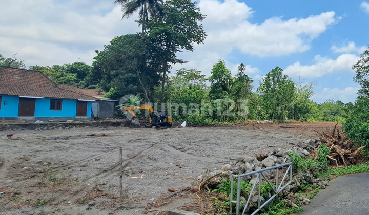 Land on Jalan Kaliurang KM 16, SHM Yard