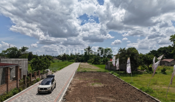 Flat Installment at Pandowo Harjo Highway Side Flat Installment at Pandowo Harjo Highway Side