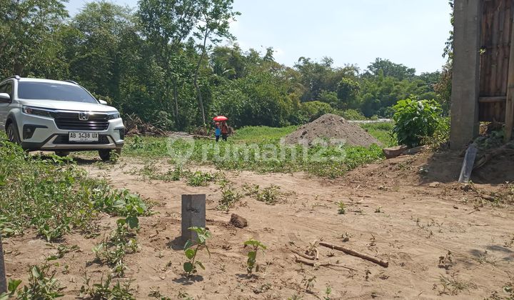 Affordable Land in Yogyakarta, 6 Minutes to Pakem Market Affordable Land in Yogyakarta, 6 Minutes to Pakem Market