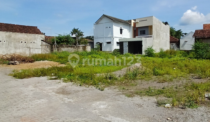 Ready for Name Transfer! Strategic Land in Jogja; Near Prambanan Temple Ready for Name Transfer! Strategic Land in Jogja; Near Prambanan Temple