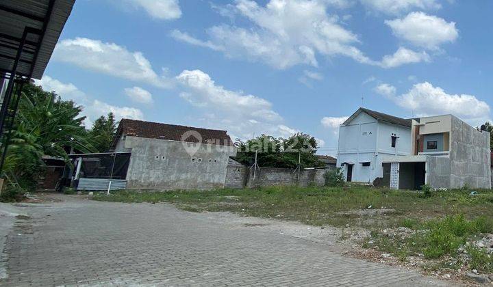 Hanya 5 Menit Ke Candi Prambanan, Lokasi Strategis  1