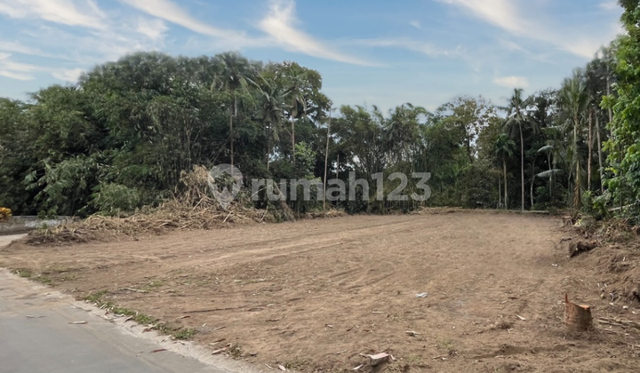 West of the BPN Sleman Office, Land with SHM Certificate for Yard