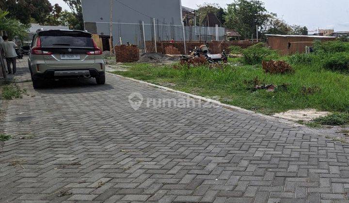 Selatan Ambarukmo Plaza Jogja, Premium Siap Balik Nama 1