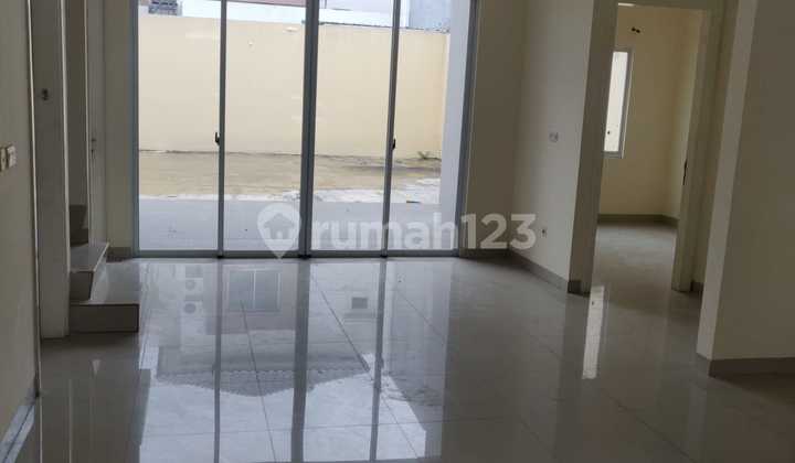 Disewa Rumah Di Greenlake 1