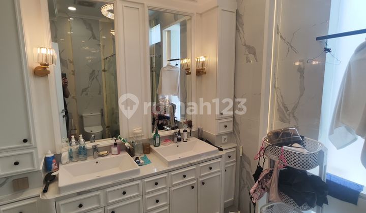 Dijual Rumah Sultan Riviera Metland Puri 2