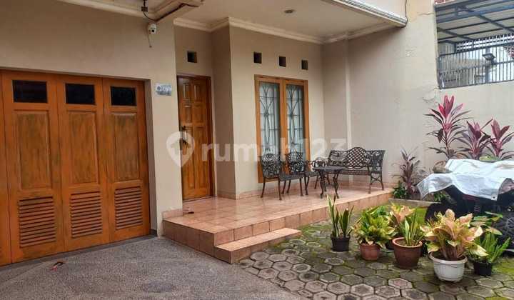 Dijual Rumah di Jl. Kb Jeruk Jakarta Barat