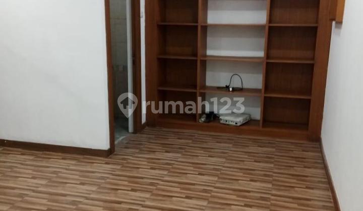 For Sale Very Fast 4-Story Twin Shop Houses in Kemang Area, South Jakarta 2