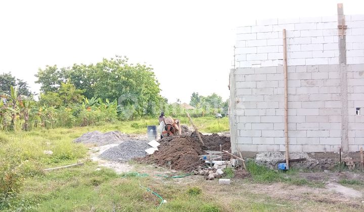 Tanah Pekarangan Madiun Mojopurno, Lebar 9 M, Mobil Simpangan. Tanah Pekarangan Madiun Mojopurno, Lebar 9 M, Mobil Simpangan.