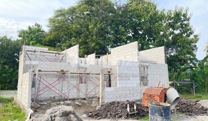 Ready to Build! Mojopurno Madiun Yard Land, Only Around 100 Million. Ready to Build! Mojopurno Madiun Yard Land, Only Around 100 Million.