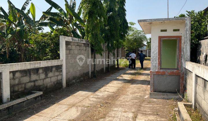 Tanah di Depan Lapangan Wayut, Madiun SHM 108 m² 1