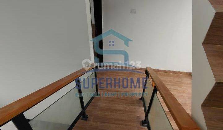 Disewa Rumah Yang Ada Kolam Renang 3kt 3km 2