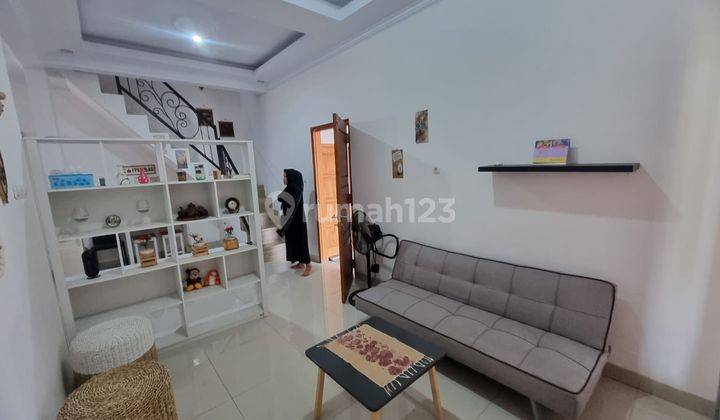 Rumah 2 Lantai Furnished Dijual Jogja Kota Umbulharjo Yogyakarta  2