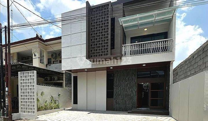 Rumah Mewah 2 Lantai Hotel Hyatt Palagan Ngaglik Sleman Yogyakart 1