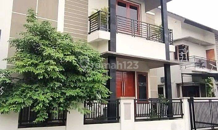 Rumah 3 Lantai Rooftop Jogja Utara Maguwoharjo Depok Sleman Yogya 2