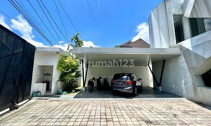 Rumah Mewah Dijual Jl. Sisingamangaraja Mergangsan Kota Yogyakart 2