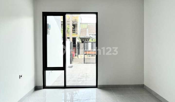 Brand New Modern House di Griya Loka BSD 2