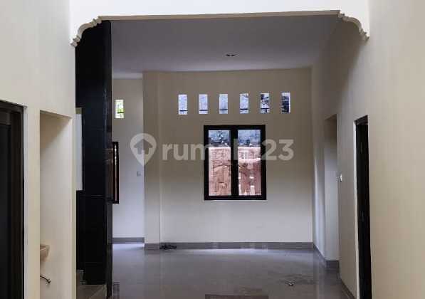 Rumah Baru Siap Huni Taman Crysant Kencana Loka BSD