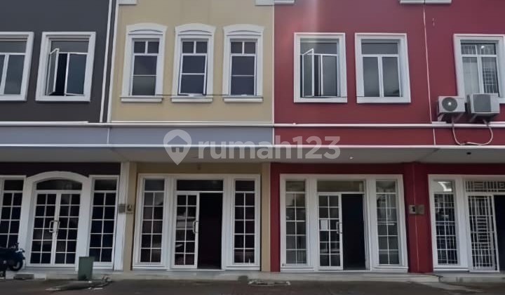 Lowest Price Attached Shophouse in Gading Serpong Prime Location Lowest Price Attached Shophouse in Gading Serpong Prime Location