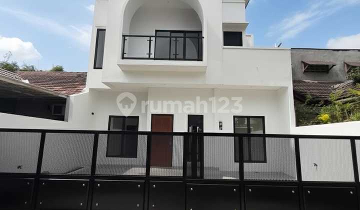 Rumah Baru 2 Lantai Siap Huni di Kencana Loka Bsd