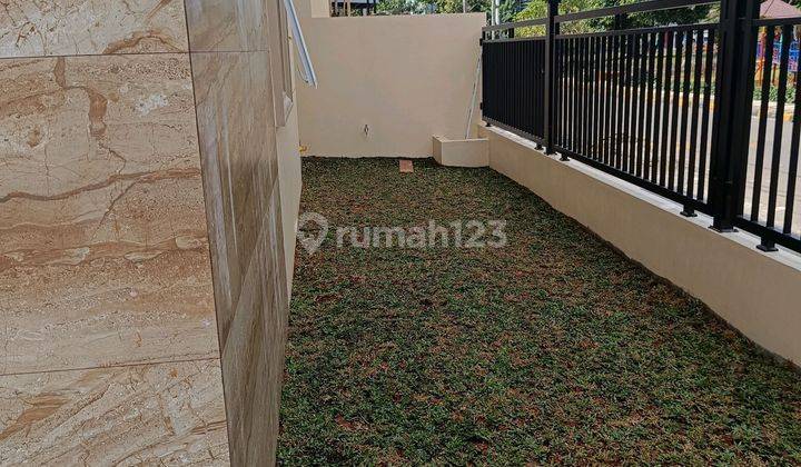 Rumah Hoek Baru Depan Taman Gading Serpong Shm  2