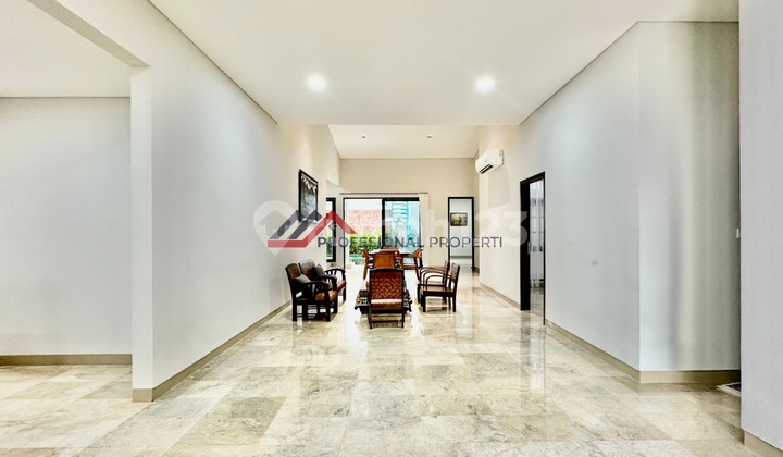 Newly Renovated Rental House Comfortable Environment In Kemang South Jakarta