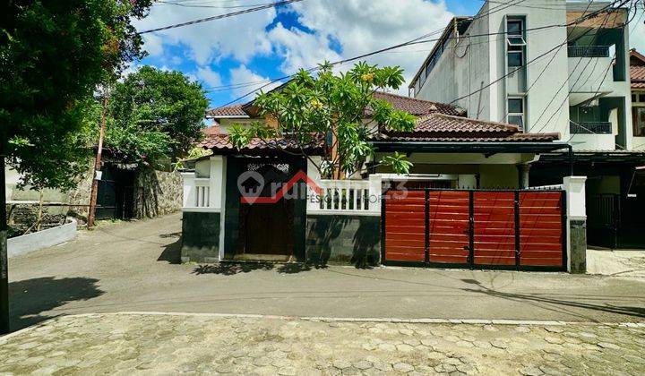 Rumah Tropical Modern Siap Huni Di Tanjung Barat Jakarta Selatan 1