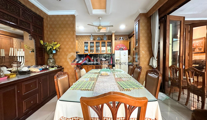 Hadi Prana's Luxury & Classic House in Cilandak, South Jakarta 2