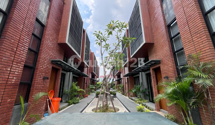Disewakan Rumah Baru Full Furnished Dalam Townhouse Di Kemang Jakarta Selatan