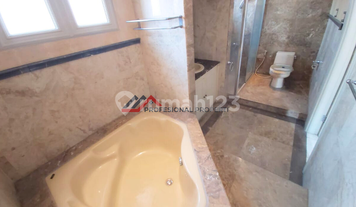 Semi-Furnished Ready-to-Occupy House in Cipete, South Jakarta 2