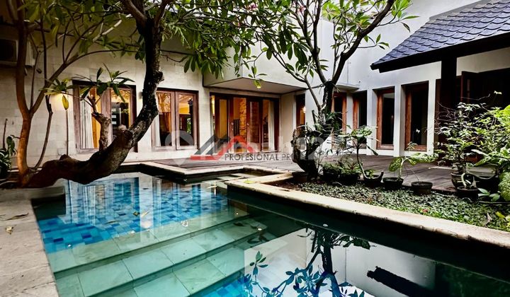 Rumah Mewah Nuansa Resort Lokasi Strategis Di Kebayoran Baru