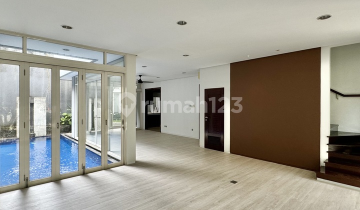 Rumah Di Sewakan Dengan Private Swimming Pool