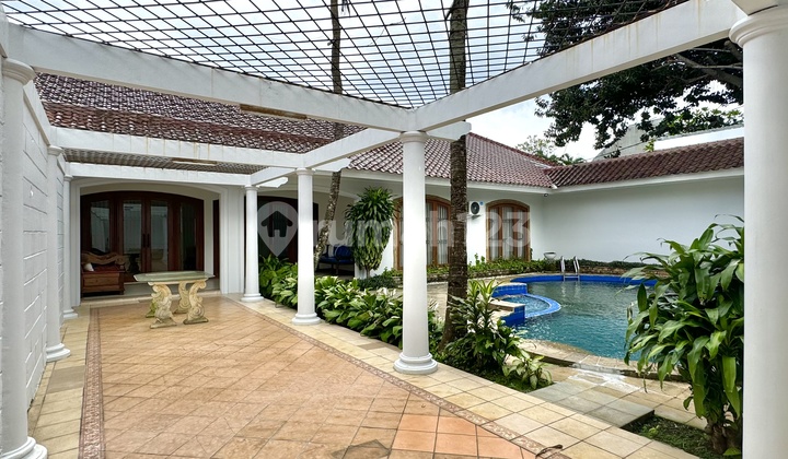 Rumah 1 Lantai Sangat Terawat bisa untuk Kantor