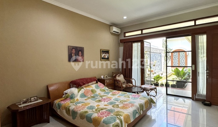 Rumah Besar Bisa Untuk Kantor 2