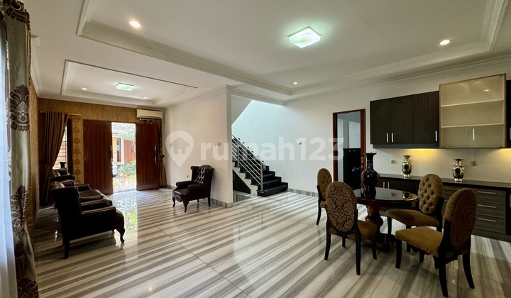Rumah Sangat Rapih Furnished 1