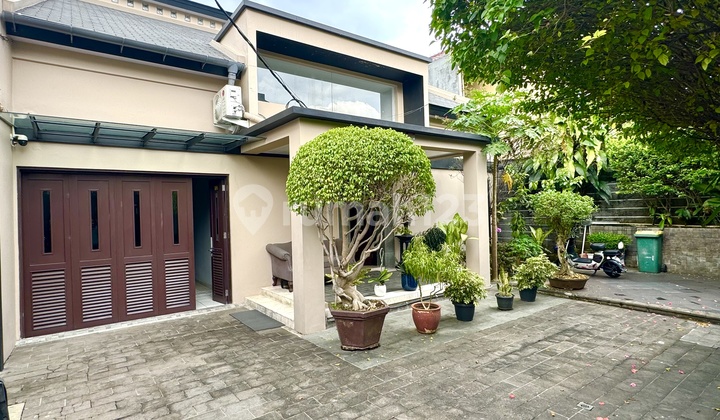 Rumah Sangat Terawat Full Furnished