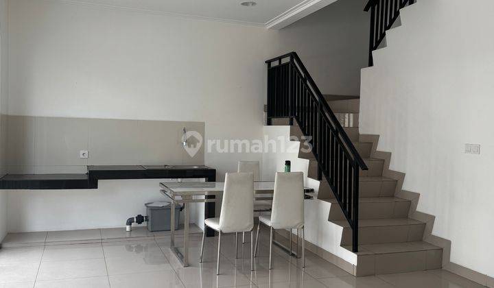 Disewa Rumah Cluster Riverside Pik2 1