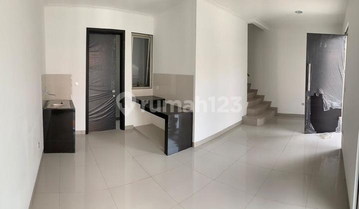 For Rent Riverside Cluster House 6x10