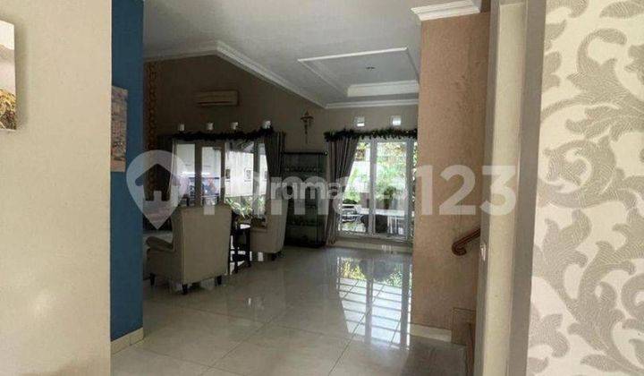 Rumah Dengan Private Pool 2 Lantai SHM di Puspita Loka Bsd 2