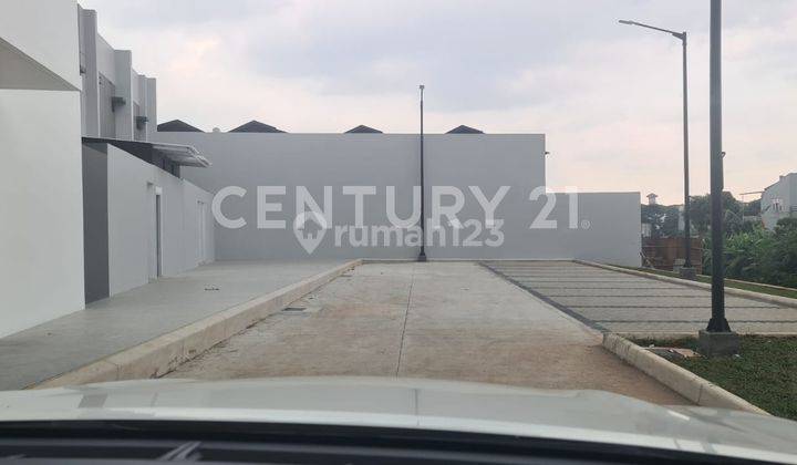 Ruko Uptown Lippo Cikarang    Disewakan. Lantai 1.  Segera 2