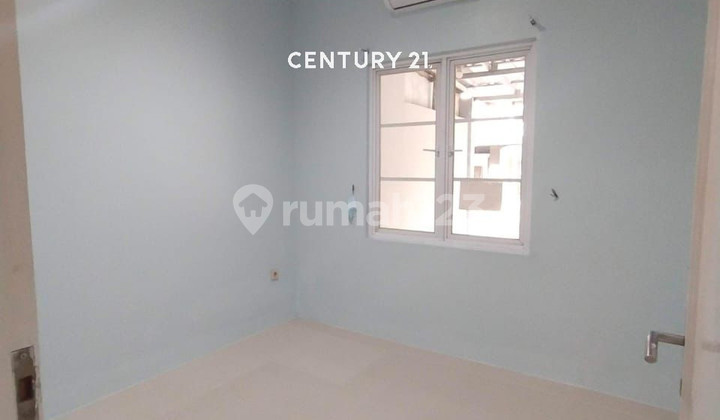 Beautiful Luxury House Ready to Occupy in Le Jardin Cluster, Lippo Cikarang 2