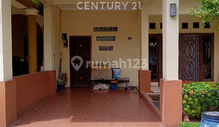 Comfortable Fully Furnished House in Meadow Green Lippo Cikarang Comfortable Fully Furnished House in Meadow Green Lippo Cikarang