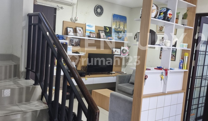 Rumah Cantik Lokasi Strategis Mau Dijual Segera  2