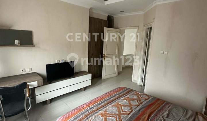 House in Menteng Lippo Cikarang Furnished 2