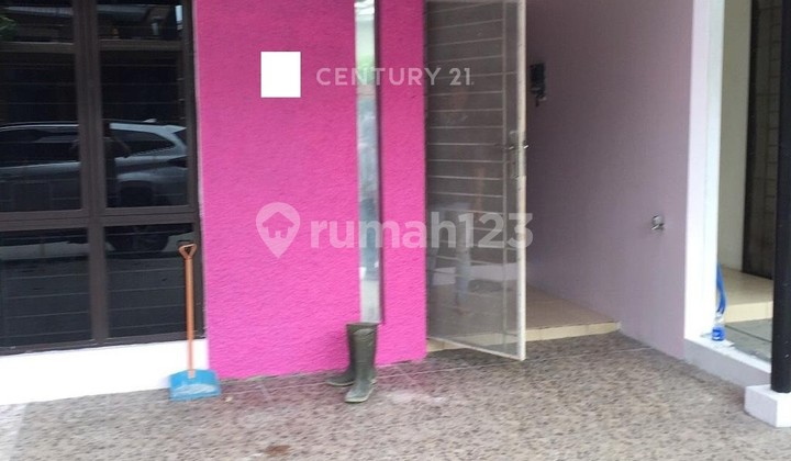 Rumah Dekat dengan Pusat Kuliner di Lippo Cikarang