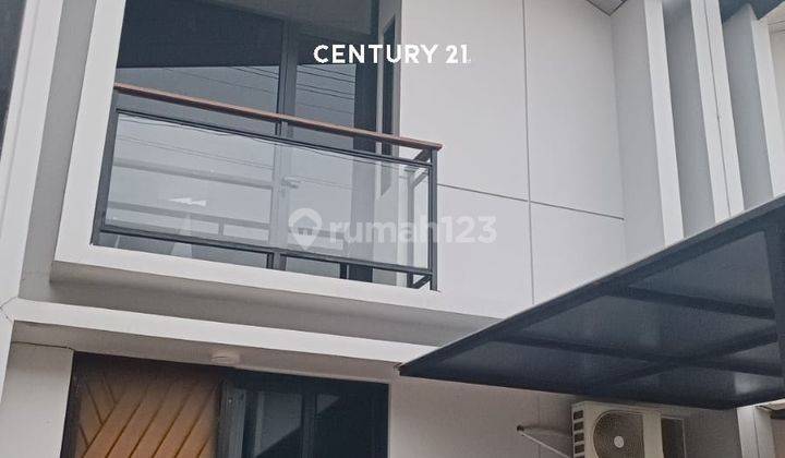 Rumah Over Kredit 2 Lantai Furnished Siap Huni Di Cluster Uptown 1