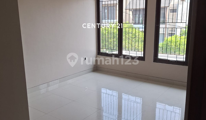 Nice Furnished House Ready to Live in at Forets Green Simpruk Cluster 2