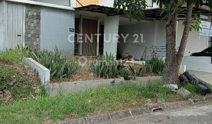 Rumah Bagus 2 Lantai Siap  Huni Di Lippo Cikarang  2