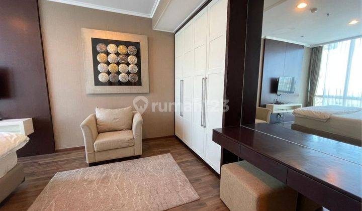 Apartement The Via Ciputra World Surabaya, Full Furnish, Dijual 2